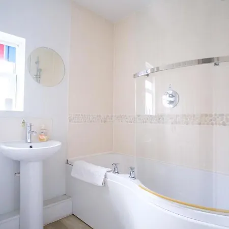 The Oystercatcher At The Bay, * פילי