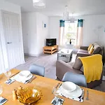 The Oystercatcher At The Bay, Apartment