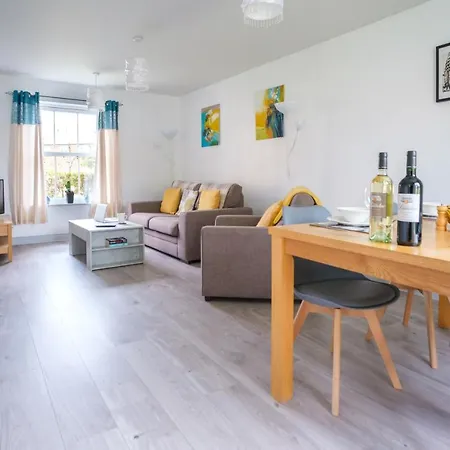 The Oystercatcher At The Bay, Apartment