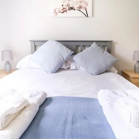 The Oystercatcher At The Bay, Apartment *