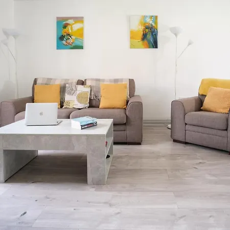 The Oystercatcher At The Bay, Filey